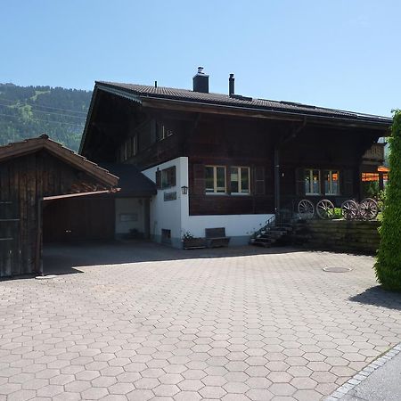 Chalet Aebnetbode Gstaad Room photo